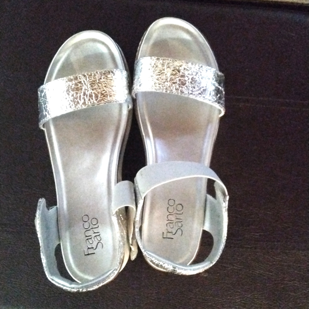 Platform ankle strap sandals